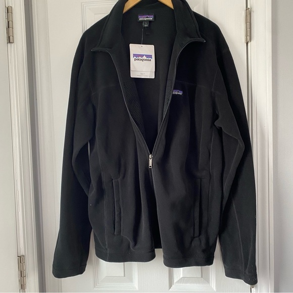 Patagonia zip up Fleece - Picture 3 of 7